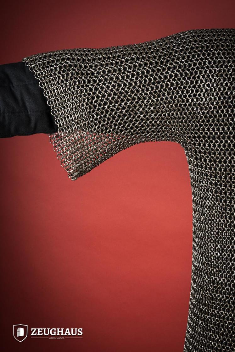 Chainmail Haubergeon Roundring 9mm Steel Oiled - Image 6