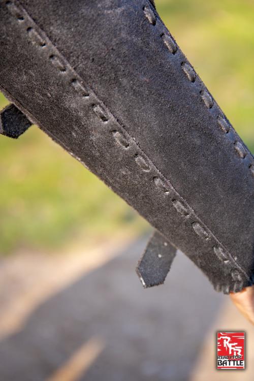 Ready for Battle Bracers Veteran Black - Image 3