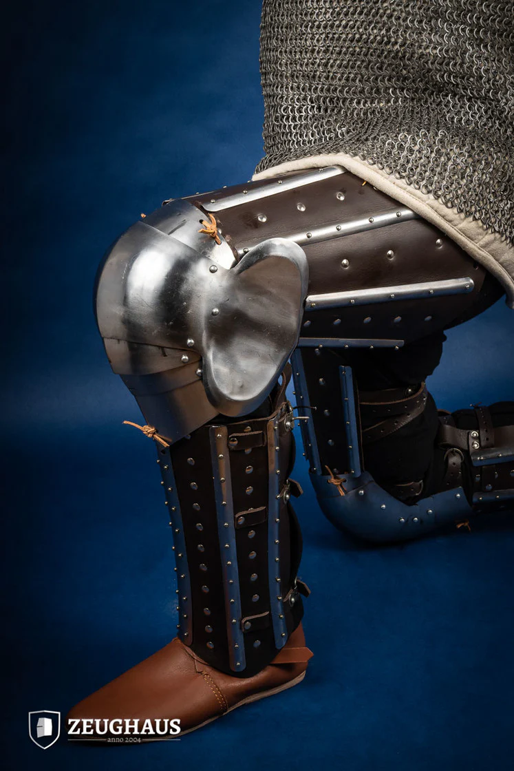 Splinted Leg Armor Brown - Image 4